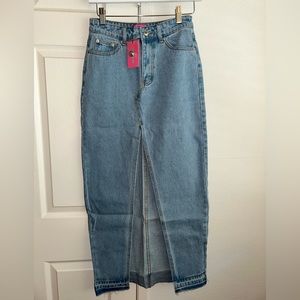 Front slit maxi denim skirt